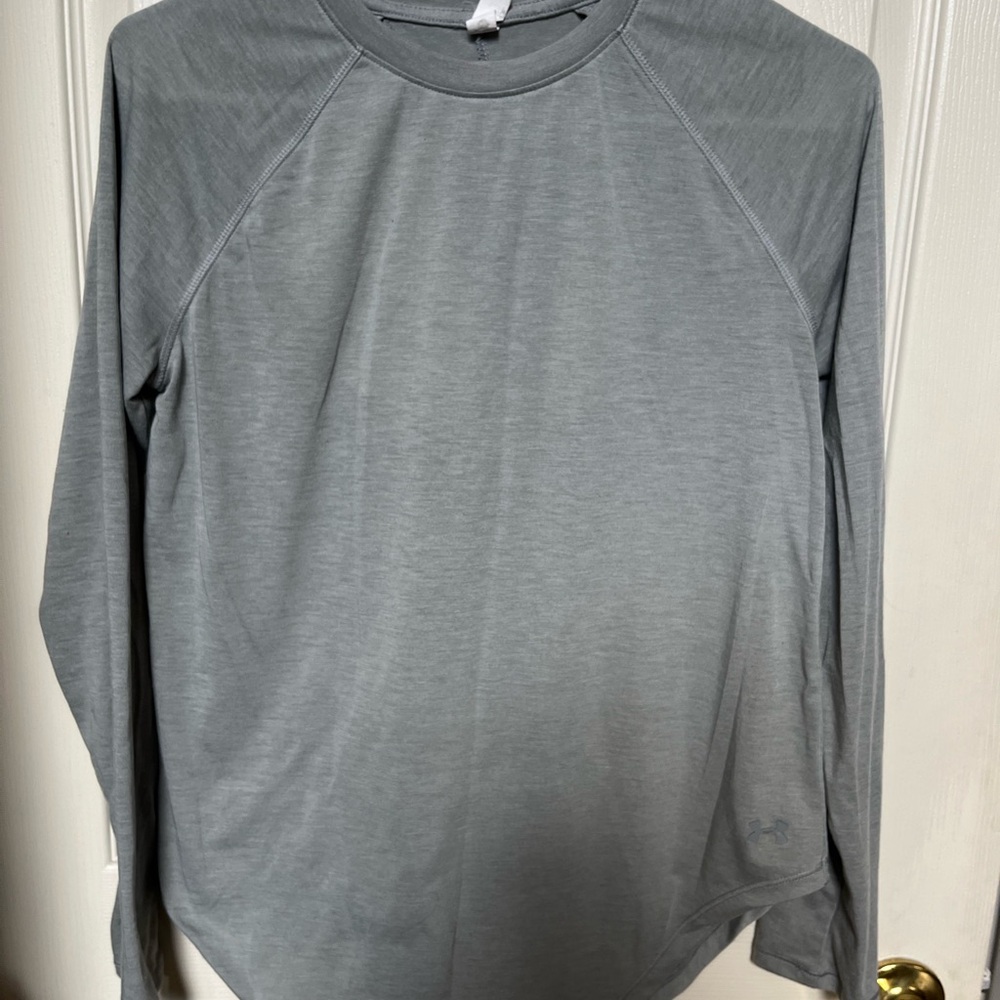 Under Armour woman’s blue/Gray Long Sleeve Shirt cut out back